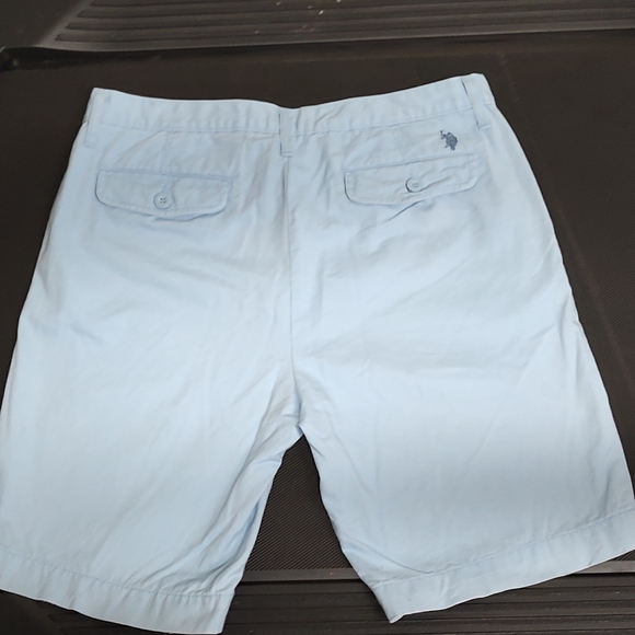 Men Short Pants - Picture 10 of 10